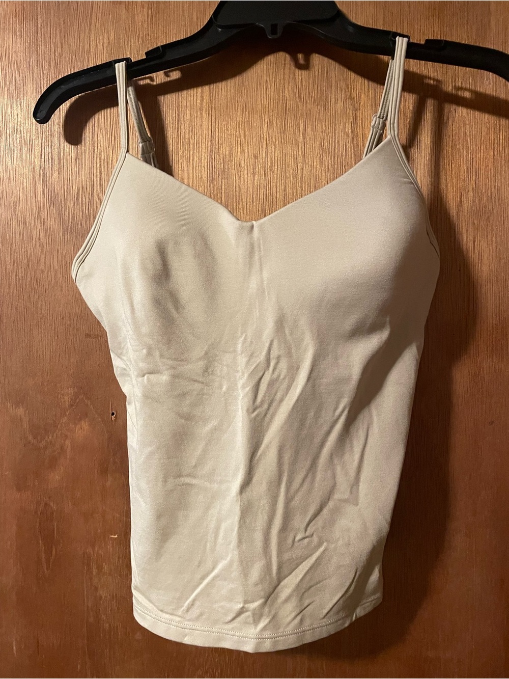 New York & Company Nude Beige Seamless Cami With Built-In Bra Medium. New W/Tag